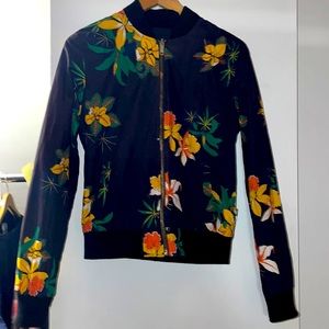Super cute reversible obey windbreaker floral/black